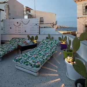 Ortigia Terrace Sea View Apartmanhotel